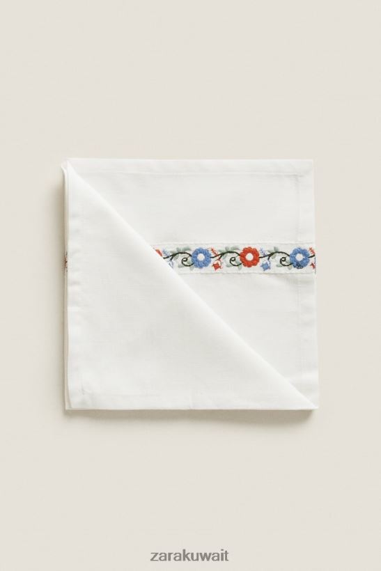 Zara مناديل قطنية مطرزة (عبوة من 2) للجنسين أبيض مُكَمِّلات 6L6LL81663