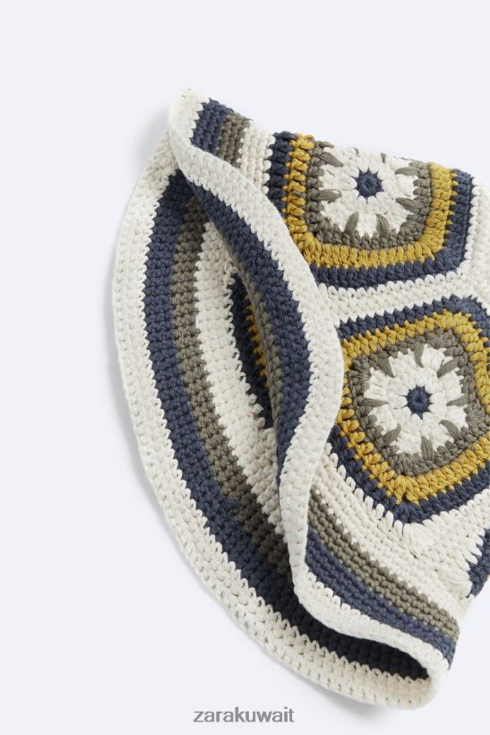 Zara قبعة كروشيه مربعة رجال بيج فاتح مُكَمِّلات 6L6LL81441