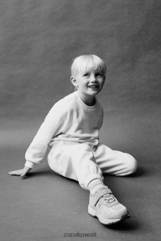 Zara سترة مطرزة أطفال بيج فاتح ملابس 6L6LL81565