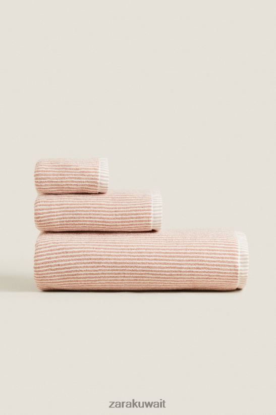 Zara منشفة مخططة بخيط مصبوغ للجنسين وردي باهت مُكَمِّلات 6L6LL81699