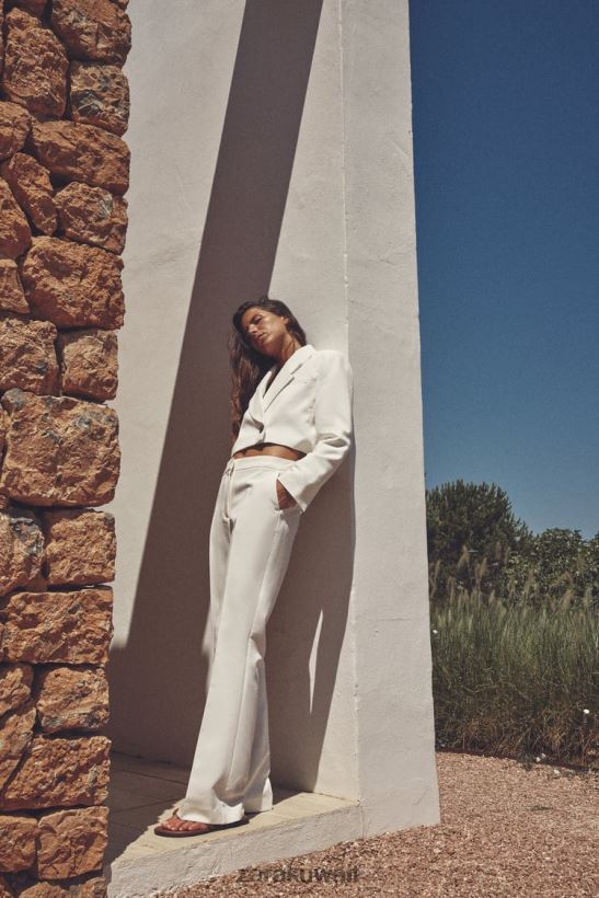 Zara سترة قصيرة مزدوجة الصدر نحيف المحار الأبيض ملابس 6L6LL8177