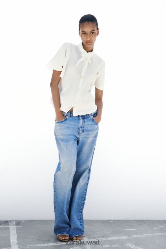 Zara قميص بياقة على شكل فيونكة وأزرار لؤلؤية نحيف بيج فاتح ملابس 6L6LL8381