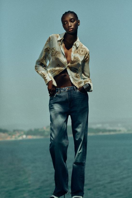 Zara قميص طباعة الأزهار نحيف الرمال / الأزرق ملابس 6L6LL8419