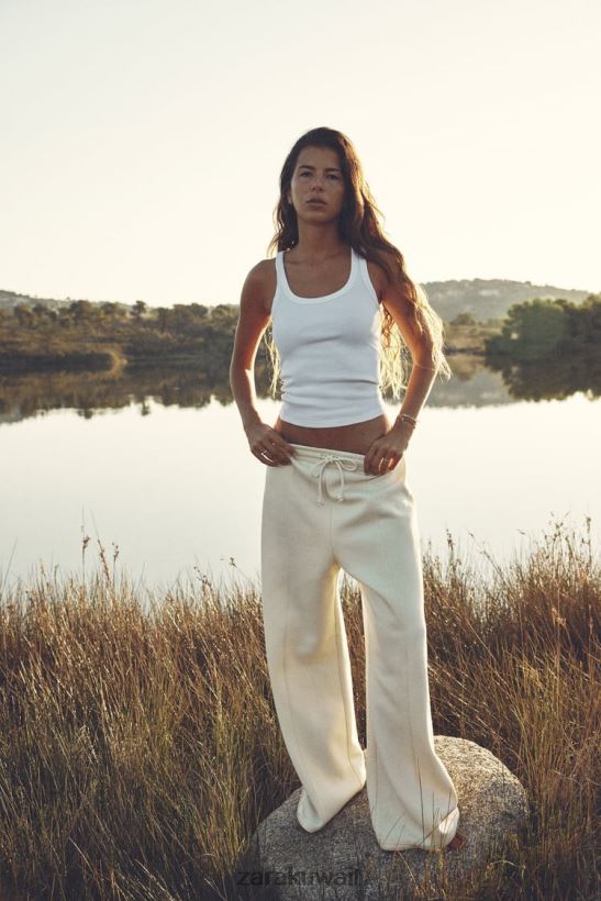 Zara أعلى خزان مضلع نحيف أبيض ملابس 6L6LL8467