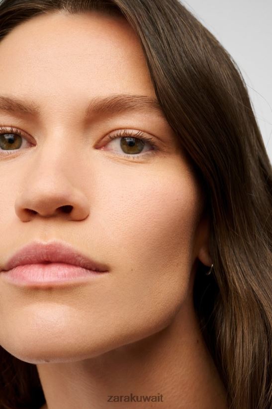 Zara كريم ترطيب ملون نحيف حيادي مُكَمِّلات 6L6LL8821