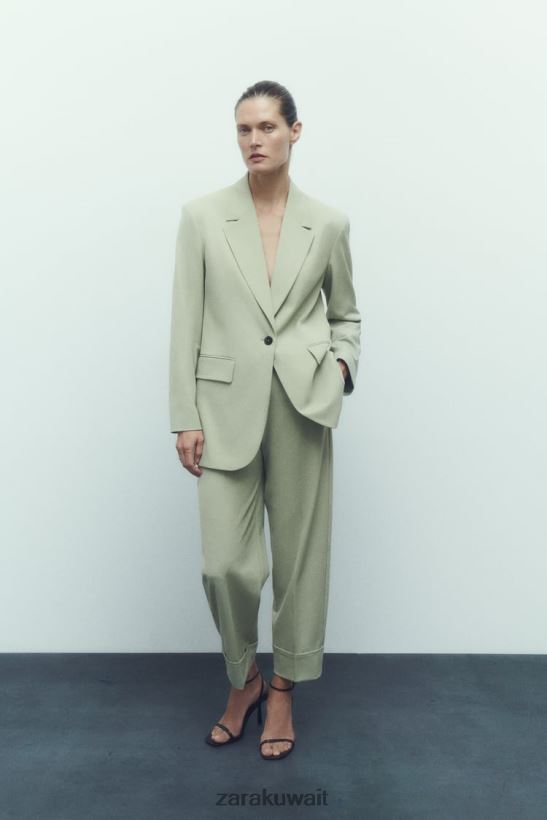 Zara سترة بقصة مستقيمة نحيف اخضر فاتح ملابس 6L6LL8908