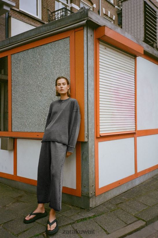 Zara بنطال من القطيفة بتأثير مغسول نحيف ازرق رمادي ملابس 6L6LL8929