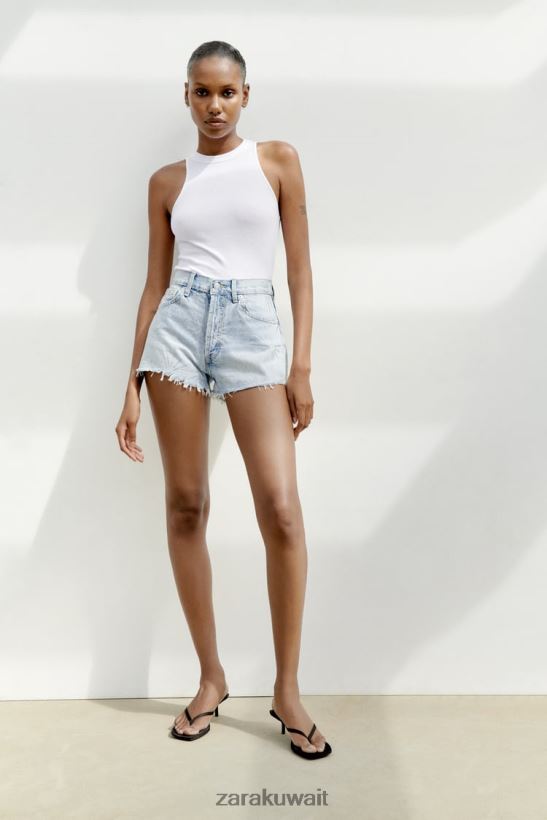 Zara شورت جينز TRF متوسط ​​الارتفاع بأحجار الراين نحيف أزرق فاتح ملابس 6L6LL8575